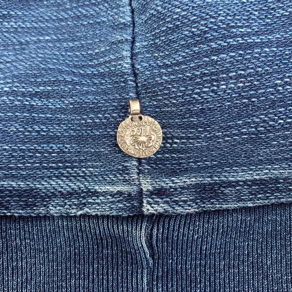 Maison Scotch Home Alone Collared Sweater - Picture 14 of 14